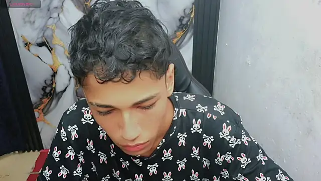 Im david02 online show from January 7, 2:33 pm