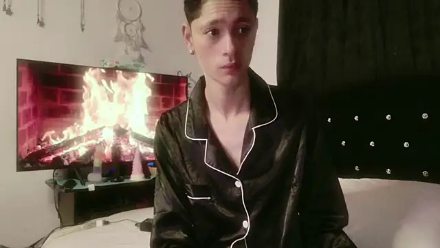 Tyler cat online show from November 7, 10:51 am