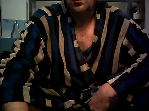 Snapshot of Vintermelon2 chatting on October 14, 5:36 am Vintermelon2 online show from October 14, 5:36 am