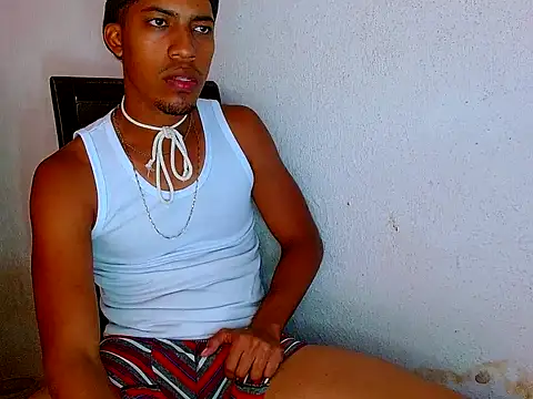 andreswj bigcock23 online show from March 26, 5:55 am