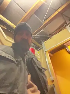 ju8870 online show from February 5, 6:15 pm