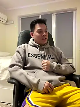 latava online show from November 28, 4:31 pm