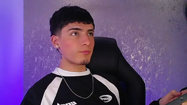 MateoMitchell online show from November 24, 5:30 am