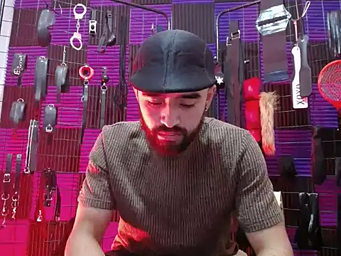 Aron and Queen Annie online show from March 6, 10:18 pm