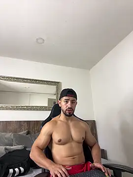 Snapshot of Ezzio_Scolaro chatting on October 20, 1:59 pm Ezzio Scolaro online show from October 20, 1:59 pm