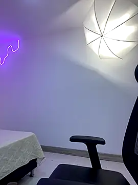 Sam Clark online show from November 8, 4:04 am