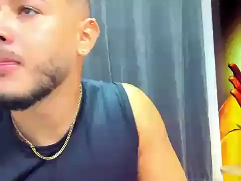 jasonshaw25 online show from November 6, 5:38 pm