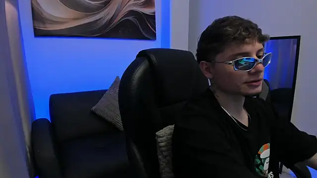 Leoo Miller online show from March 3, 4:09 am