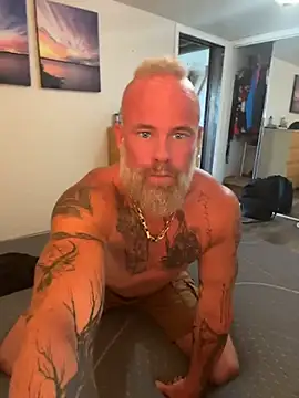 Muscledick40 online show from July 16, 8:05 pm