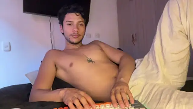 ErosDominant online show from April 18, 9:47 pm