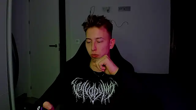 find0m master online show from February 9, 1:21 am