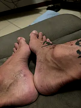 Snapshot of Sexy-feet78 chatting on October 12, 9:20 pm Sexy-feet78 online show from October 12, 9:20 pm