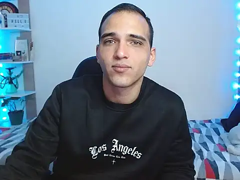 Maax3023 online show from December 16, 5:31 pm