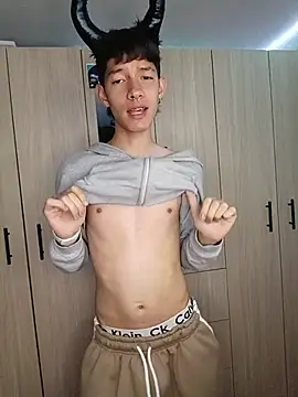 heyy noah11 online show from November 22, 1:05 am