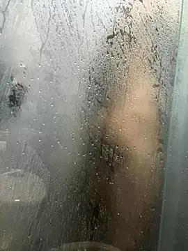 Molotov Explosive online show from November 15, 9:06 pm