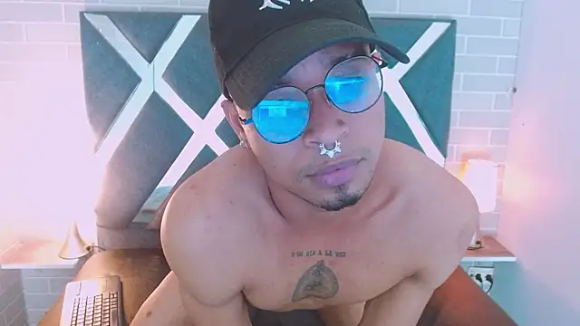 Jayden Morris online show from April 10, 6:20 am