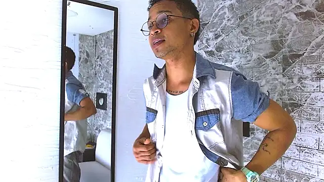 Jayden Morris online show from February 10, 7:40 pm