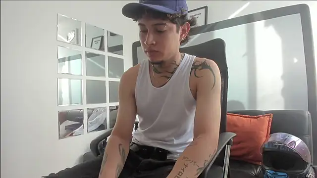 Sky Wild online show from October 31, 8:45 pm