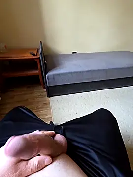 debrbi37 online show from February 14, 9:04 am