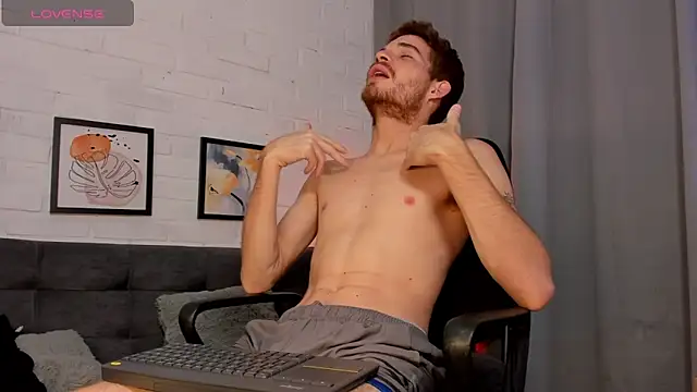 MATEO HUNTER online show from November 2, 5:55 am