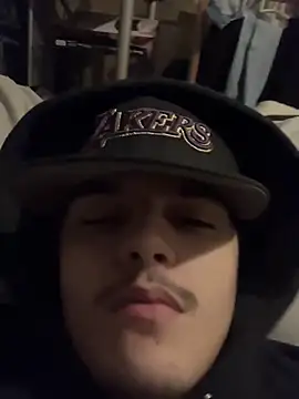 CarmeloA online show from December 17, 7:37 am