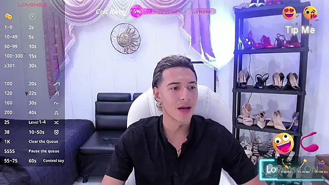 Hayden Boy  online show from November 24, 7:48 pm