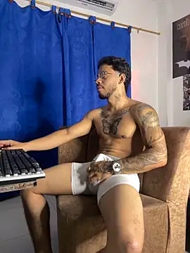 Kylian Alessandro online show from October 29, 2:58 am