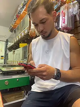 Leonardmoppet online show from December 18, 10:39 pm