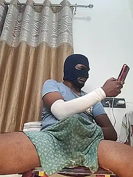 Mysterious Prince online show from November 26, 7:06 pm