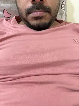 Handsome8677 online show from December 19, 1:24 am