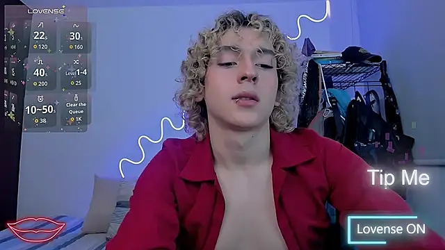 Lyric Mirage online show from November 27, 2:26 am