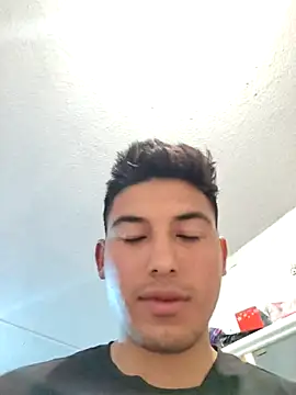 Carlosvelaz561162 online show from March 4, 8:21 am