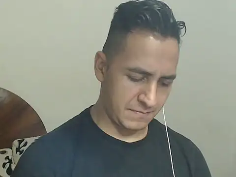 DarkTheKing online show from November 3, 5:00 am