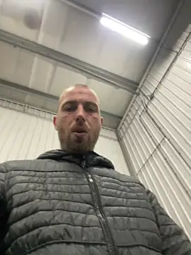 Rotteei1 online show from February 16, 11:41 am