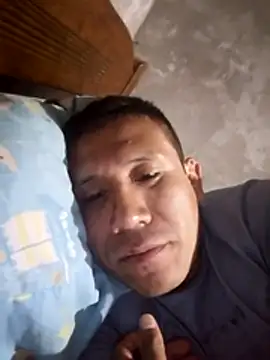 Juan199134 online show from March 2, 4:01 am