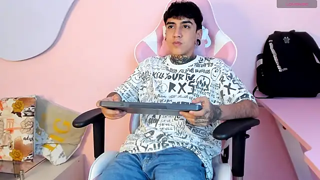 SantiOlsen online show from October 26, 3:41 am