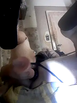 chrisFF75 online show from October 31, 4:14 am