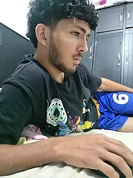 LyliaWood online show from December 15, 12:29 am