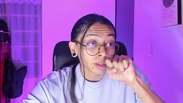  Astrea  online show from April 9, 1:14 am