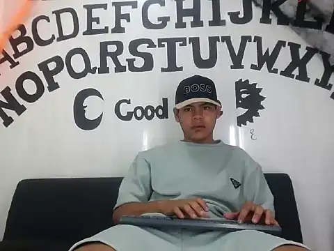 Yordi Alpha online show from October 31, 12:30 pm