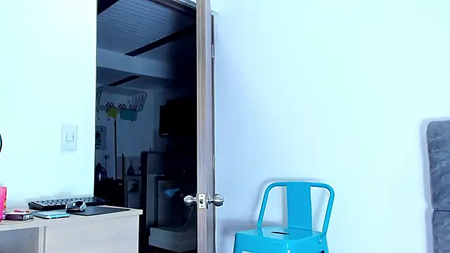 Nicolas Torres  online show from October 31, 9:12 am