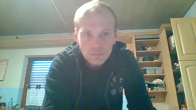 tommy3300 online show from October 31, 7:01 am