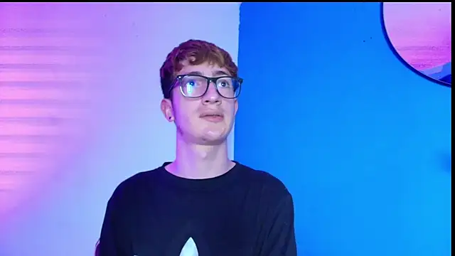 Erick Taylor3 online show from February 18, 9:45 pm