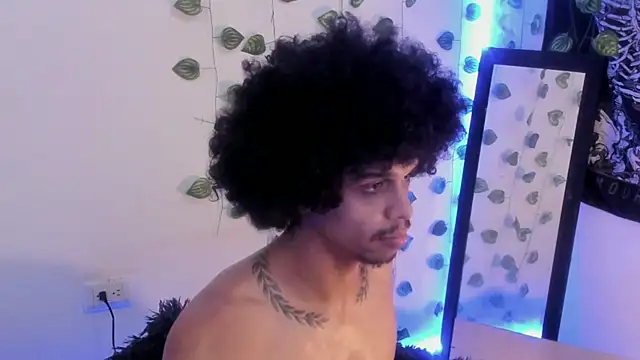 aaron play online show from November 11, 12:43 pm