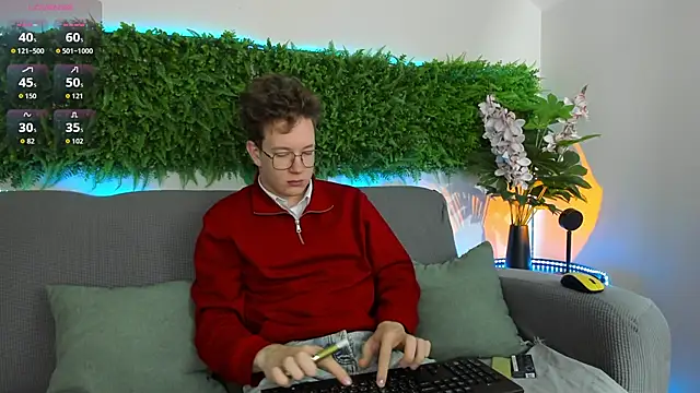 Teddy Parker online show from December 2, 9:23 am