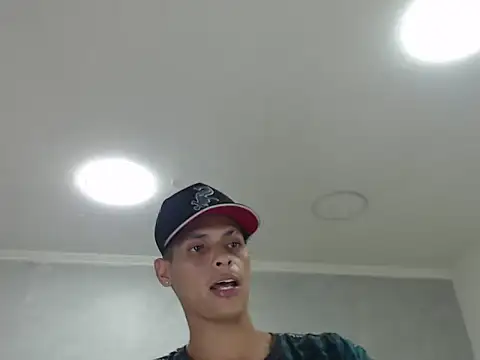 wiltom  online show from December 14, 7:54 pm