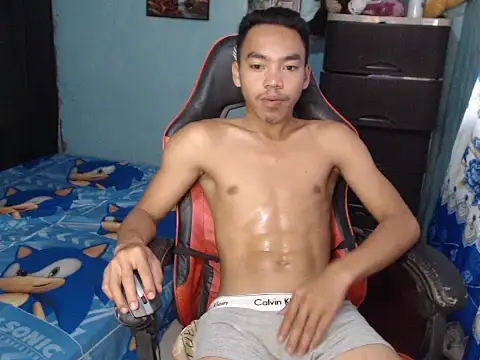 slimraz02 online show from February 1, 3:49 am