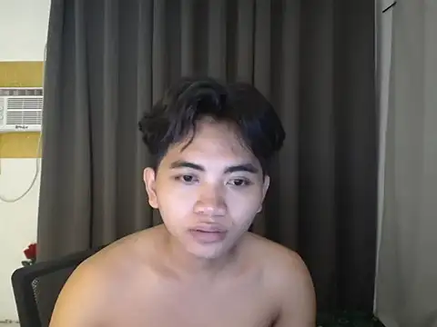 cummingyu online show from July 6, 4:31 pm