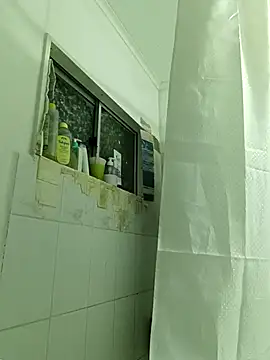 shoodly99 online show from November 18, 2:59 am