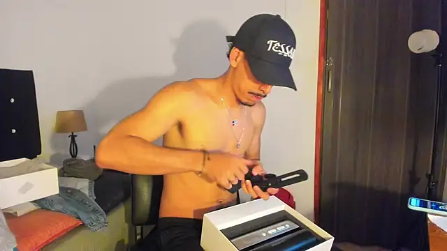 marlon texeira online show from October 26, 2:57 am